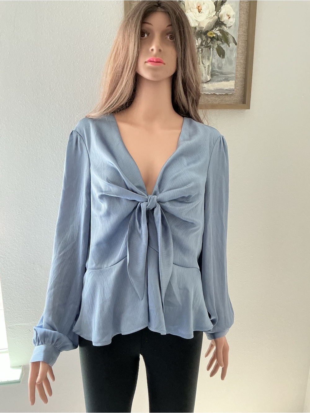 New York & Company Light Blue Tie-Front Long Sleeve Blouse